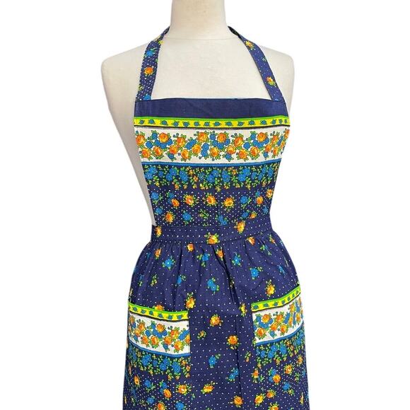 Vintage Full Length Apron with Pockets - Picture 4 of 11